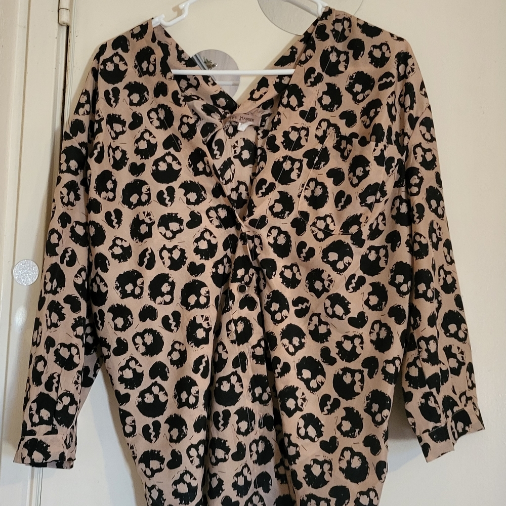 THE HANGAR SKULL TOP